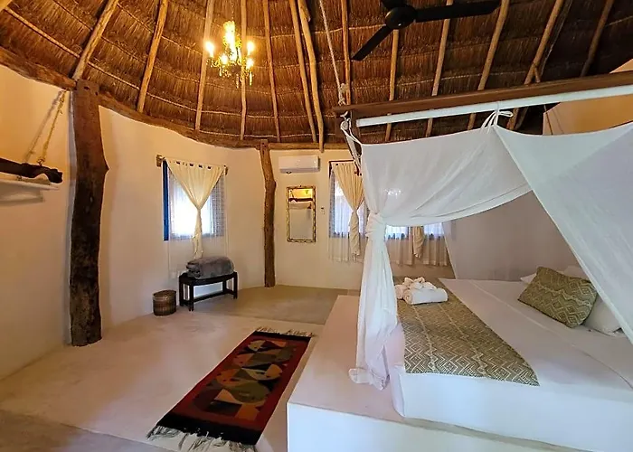 Hotel Cormoran & Cenote