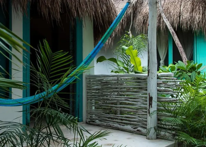 Cormoran & Cenote Hotel 3*