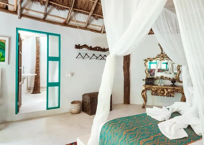 Hotel Cormoran & Cenote 3*